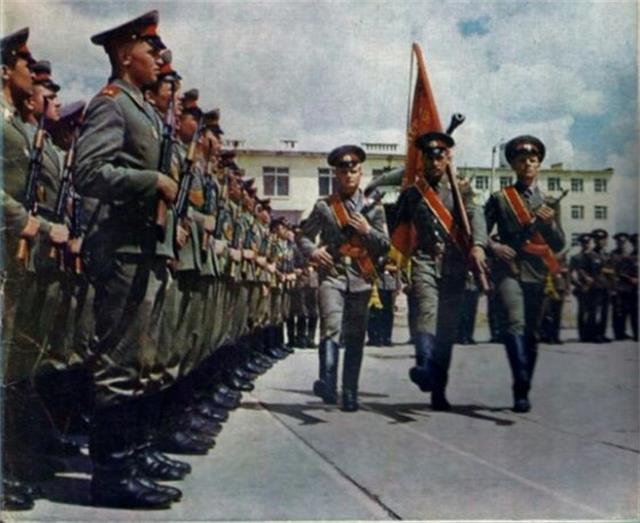 自毁长城：苏联的这些失误，使其失去了军队的