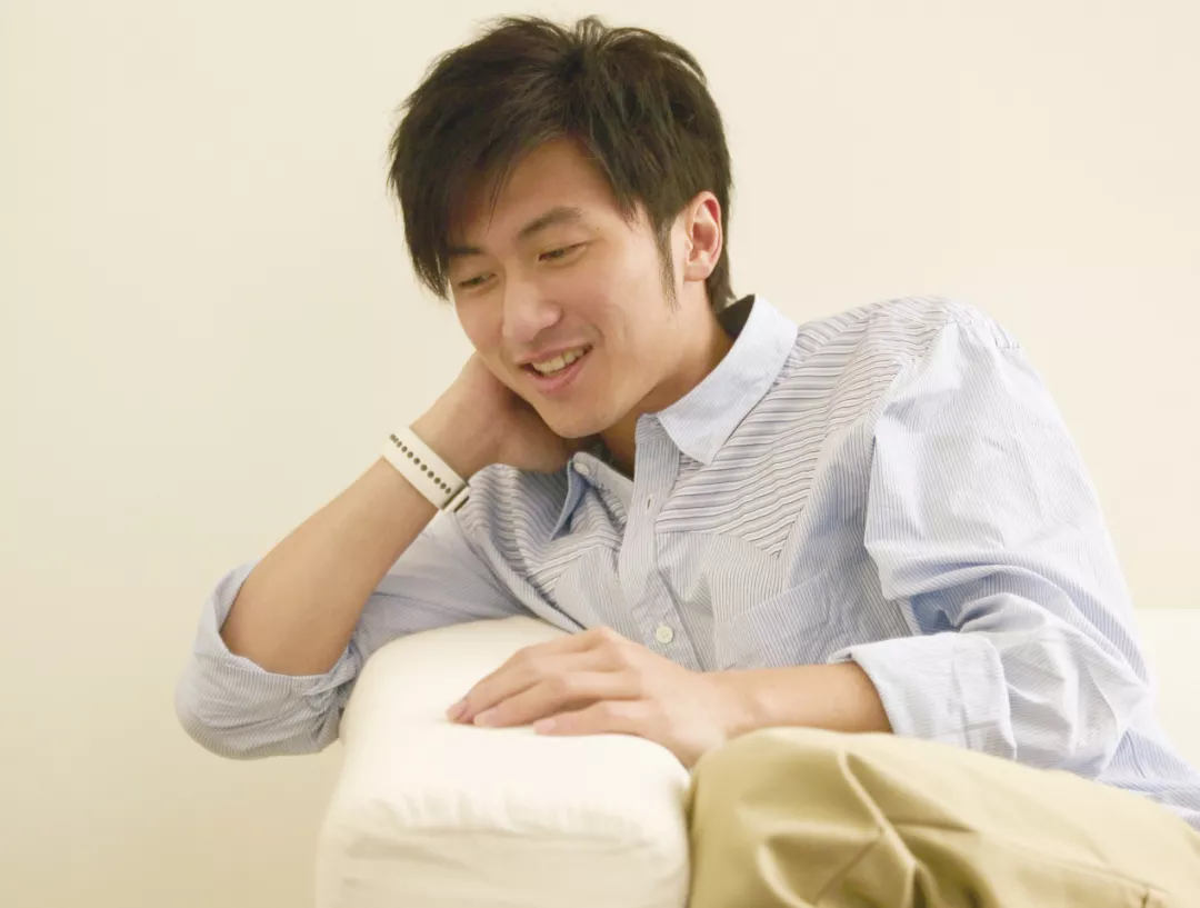 谢霆锋：我只是冲撞了你们凑合的人生