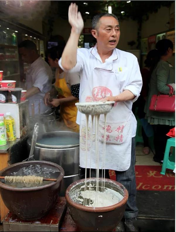 “最啰嗦”的淘宝店主：《非诚勿扰》激发灵感，8年卖出8000多份生意经