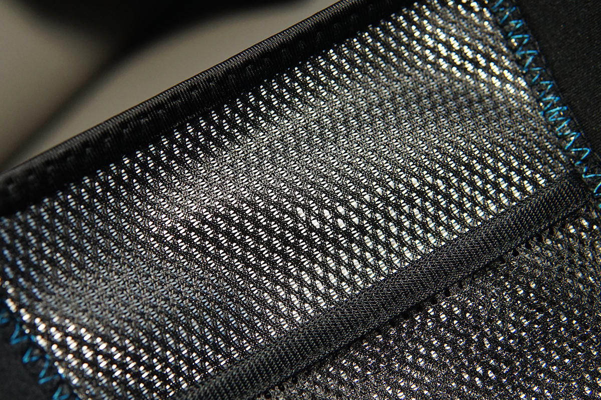 暖膝更暖心，用映寿汇发热护膝向爸妈表达爱