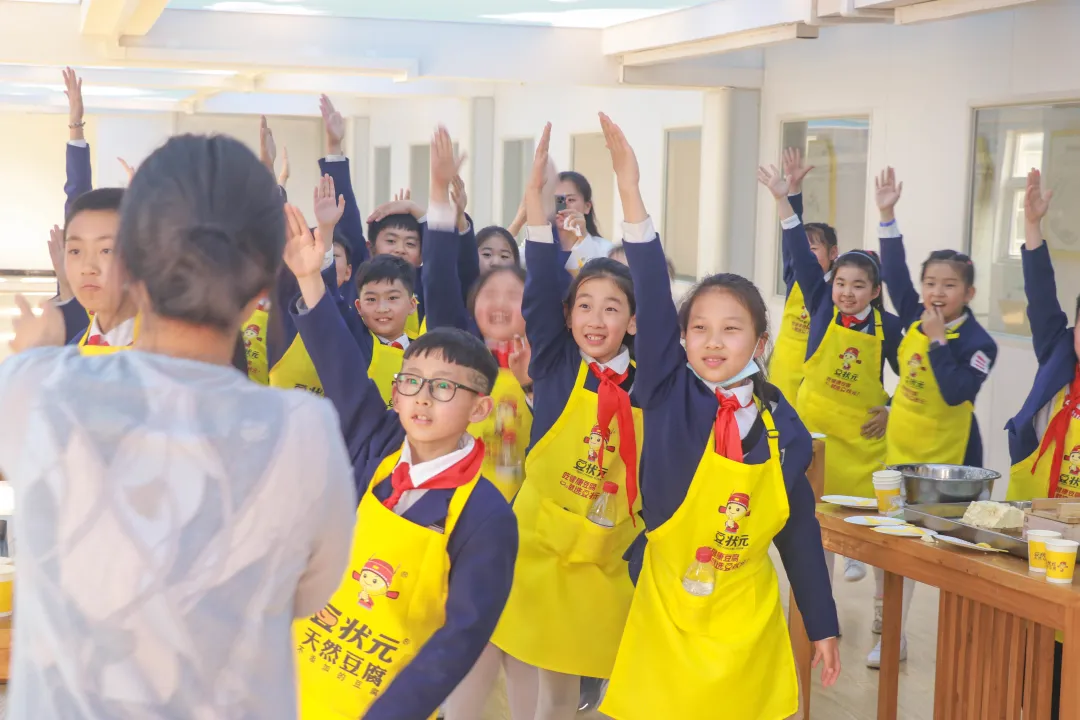 劳动初体验，品味豆腐香，记“惠济区实验小学”相约“豆状元”