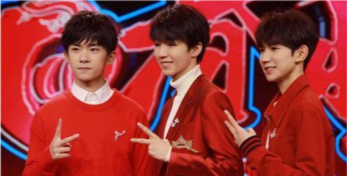 Spring late couplet platoon begins, round Zhang Yifan of teenager of 3 small timeses shows a body in succession, li Fei long face is not little