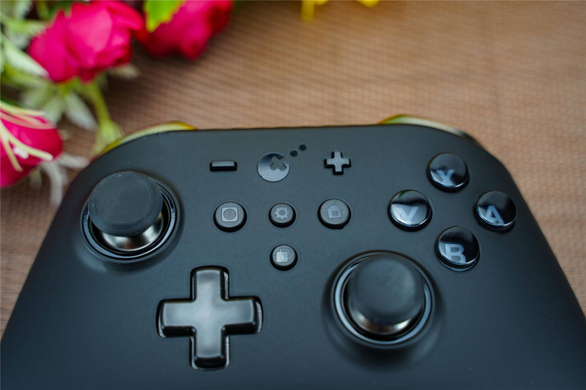 拿着舒服，用着得劲。80后体验谷粒金刚pro游戏手柄