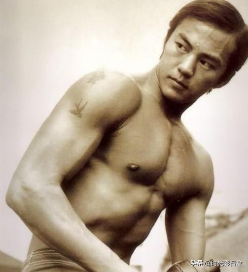 华语影坛一代动作巨星狄龙早期照片：年轻时候的龙哥真是潇洒气派