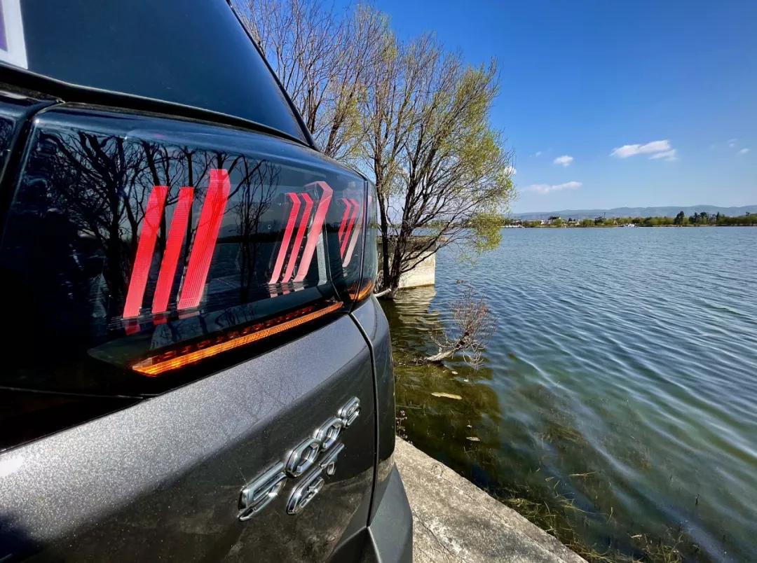 全系标配8AT，配置定价更有诚意，东风标致全新SUV值得一看