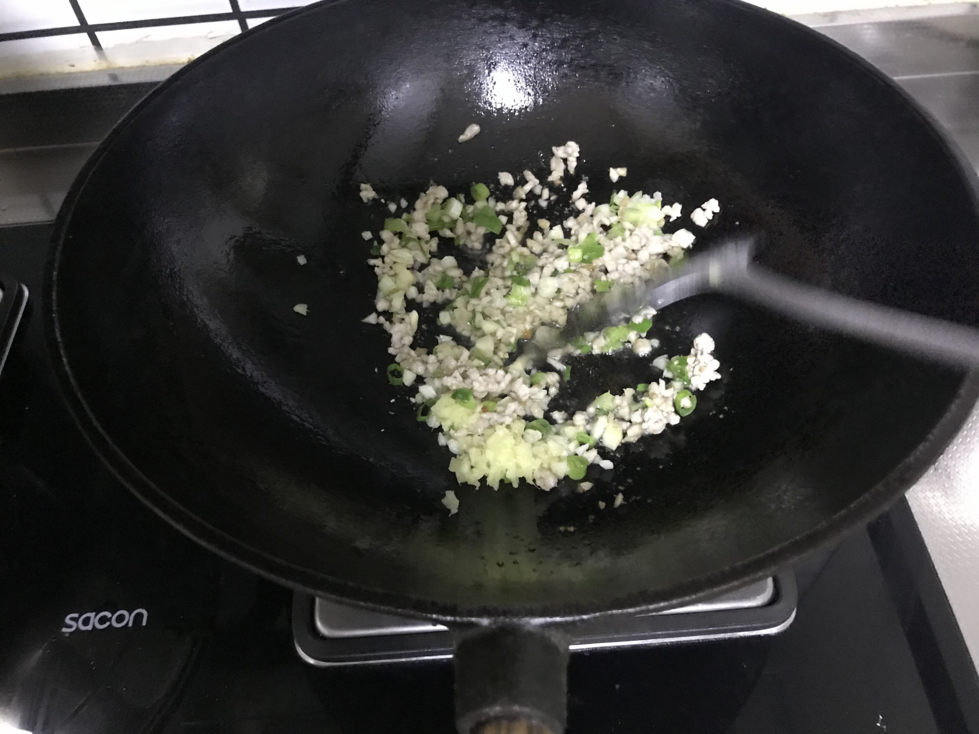 天越熱，沒胃口，多給家人吃它，味道濃郁，營養下飯，人人吃得起