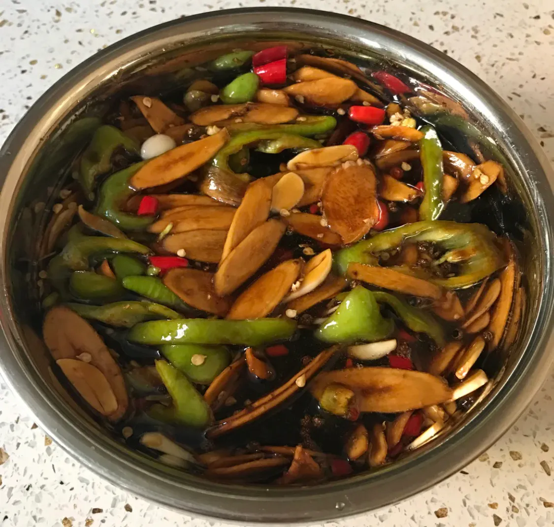 牛蒡大家都怎么吃?我们烟台人腌着吃,超好吃 美食做法 第5张 牛蒡大家都怎么吃?我们烟台人腌着吃,超好吃 美食做法 第5张