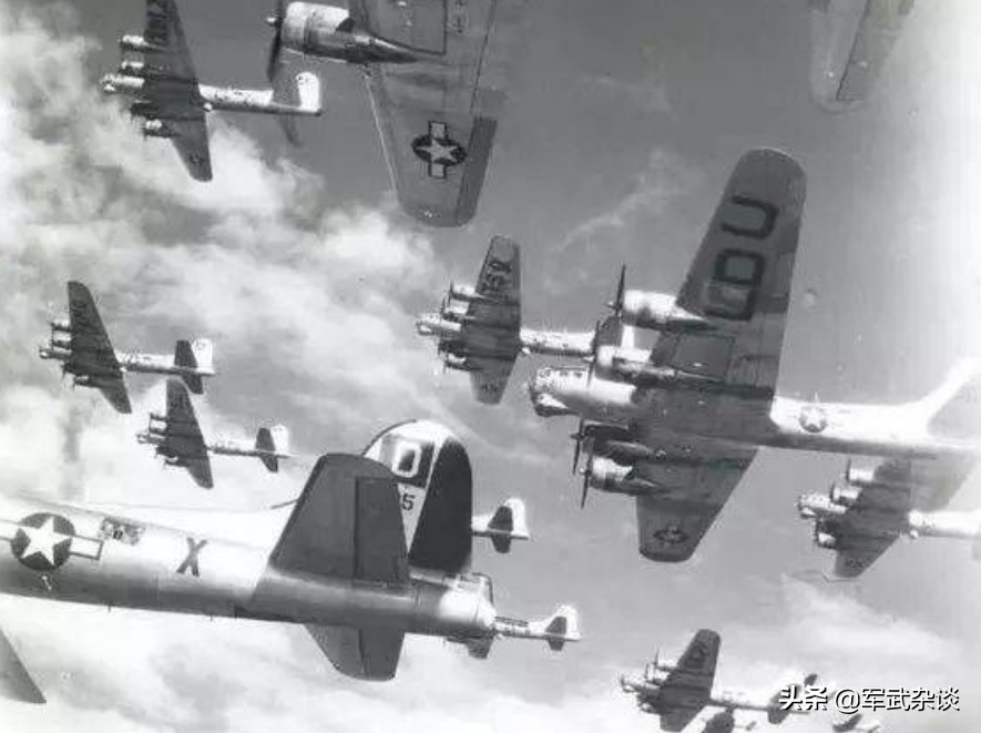 在9000米高空躺着战斗，二战美国陆航伤亡最高的岗位，机腹机枪手