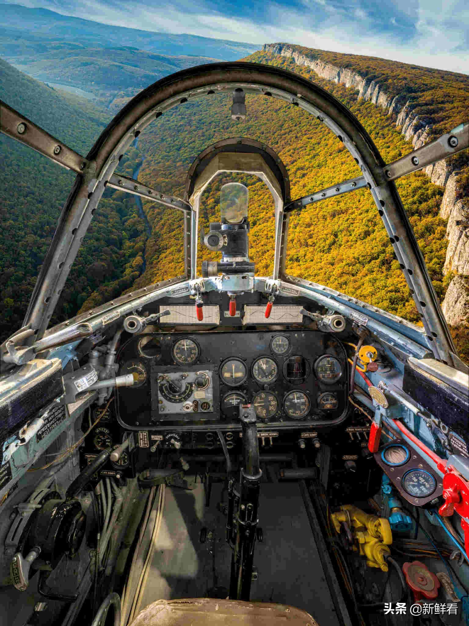 苏联空军的驾驶舱和投弹舱，难以熟练掌握的控