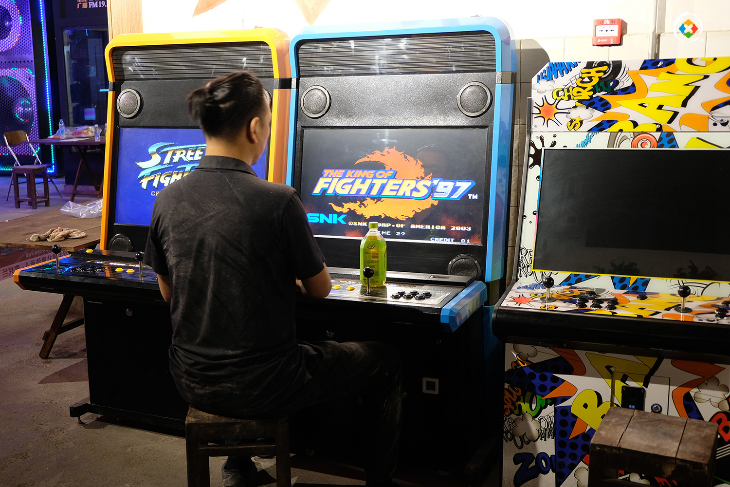 重庆洪崖洞开始形象包装，2个月没有外墙灯饰，游客还会去吗？