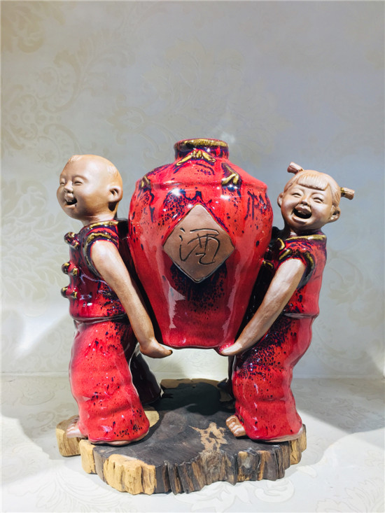 庆国庆.迎中秋”——张振福钧瓷泥塑作品展在郑州举行