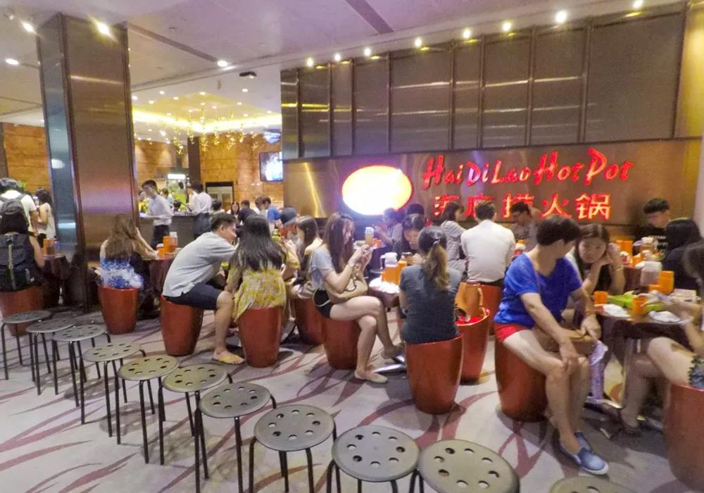 你以为海底捞真正的杀招是服务？别撇嘴，听我