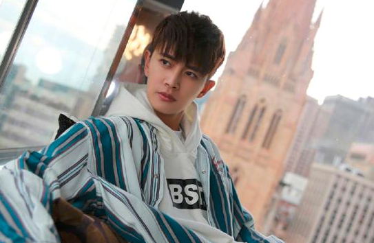 以为这些明星才20多岁，任嘉伦付辛博已当爹，毛