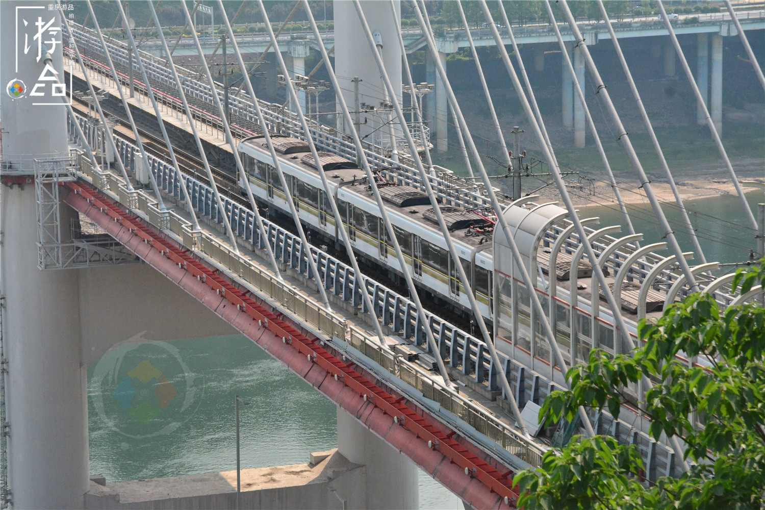 重庆轨道交通推出吉祥物：“丹丹”妹儿现身，为山城单轨代言