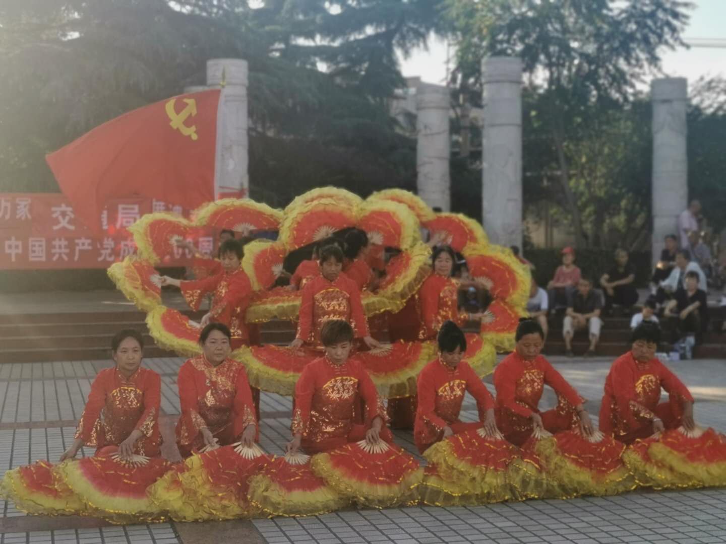 邯郸峰峰：区交通运输局举办“颂党恩展风采—庆祝建党100周年专场文艺演出”