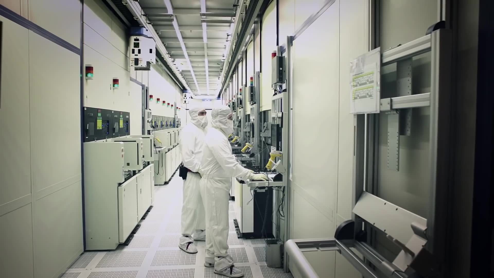 宁损失700亿也要关停在华工厂，美芯片巨头终尝苦果