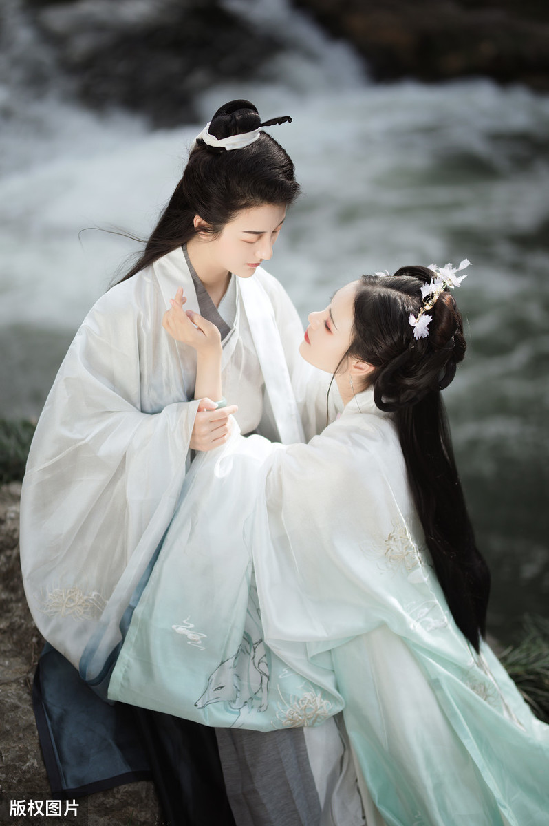5首唯美的爱情诗词——问世间，情为何物，直教生死相许？-第4张图片-非凡网