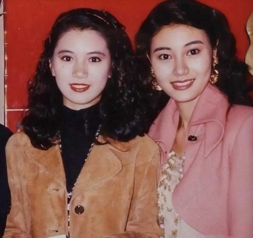 过时单品反成为时髦标签？上世纪的复古港风，如今竟让女星都沦陷