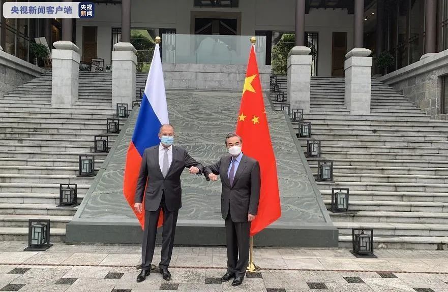 六条消息，三个战场，三种心态，美国正在迫使