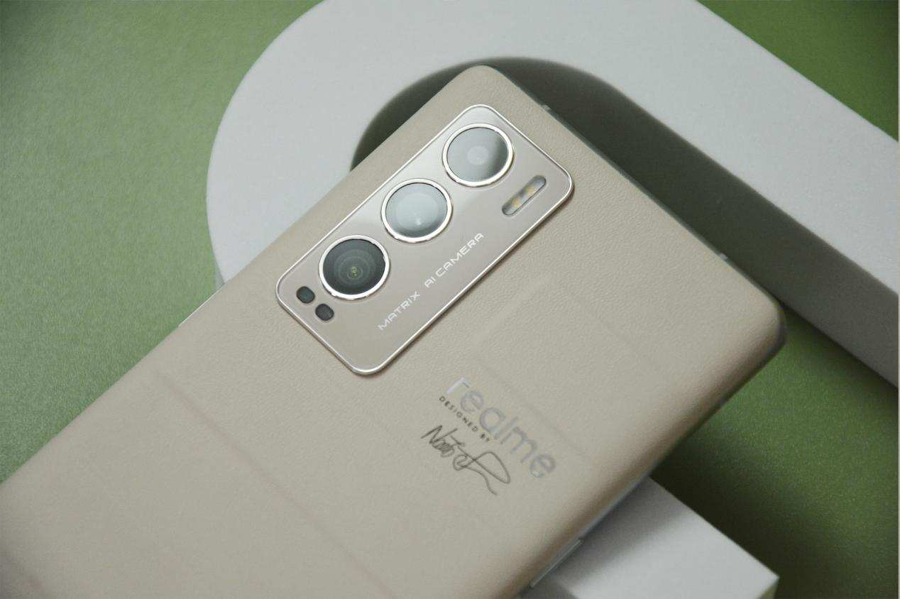 三千價位“巔峰之作”，realme 真我GT 大師探索版深度評測