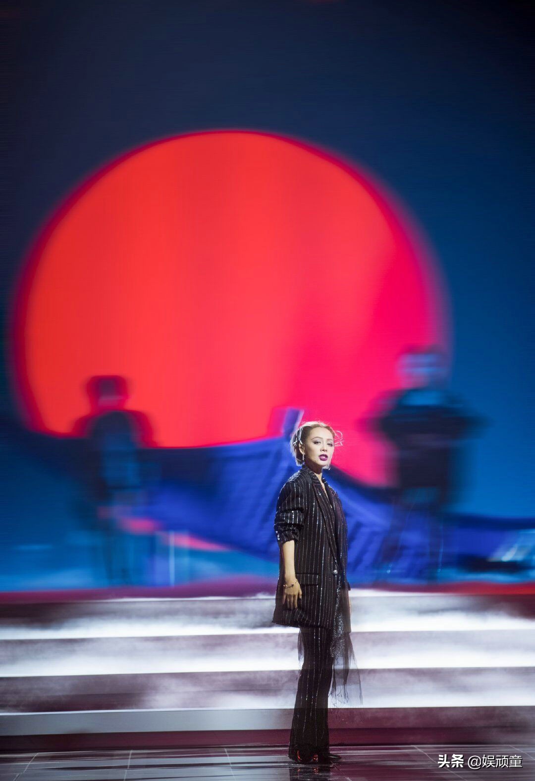 《姐姐》到五分组时，只有两位队长，万茜、张