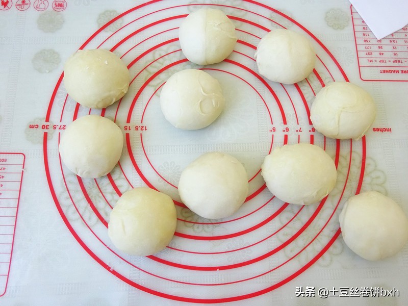 油酥饼这样做才地道，吃了30年没够，想想都会流口水，一看就会！