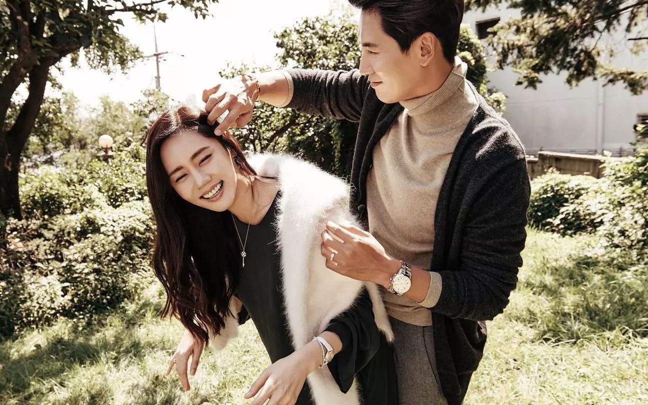 于晓光的\"沙雕\"日常，对老婆秋瓷炫太直