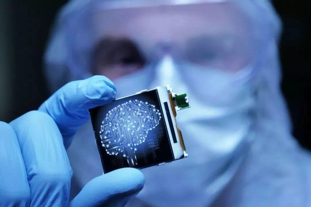 荷兰ASML告别一家独大？佳能推出新型光刻机，中国多出新选择