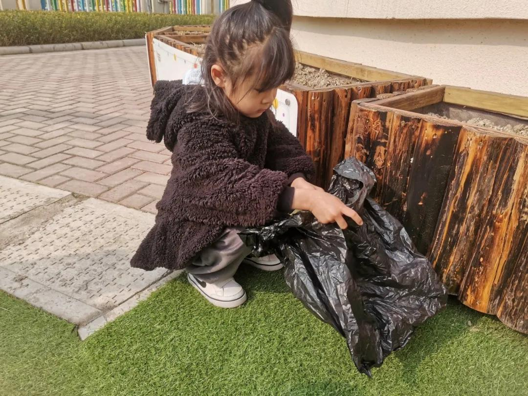 学习雷锋好榜样，童心传递正能量丨天府新区宁安幼儿园学雷锋活动