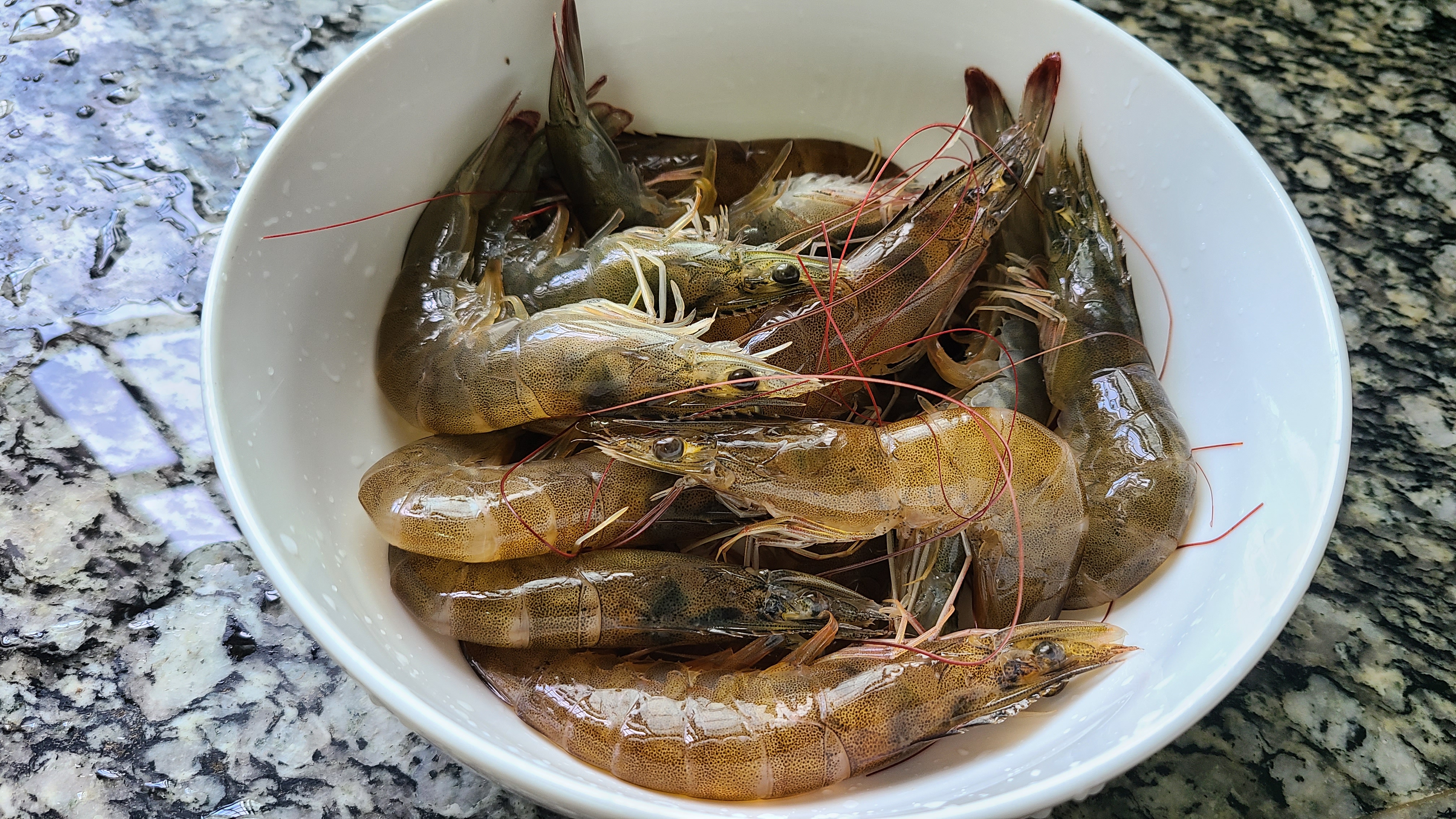 家常版椒盐大虾，又香又好吃，这一道家常菜，下饭下酒都受欢迎