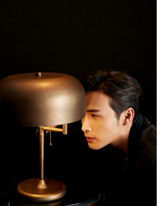 The Qin Dynasty of Zhang Binbin Piao puts the special report " contrast " let an audience see me different