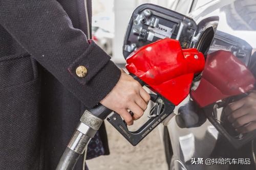 一定要知道的四项免费汽车救援