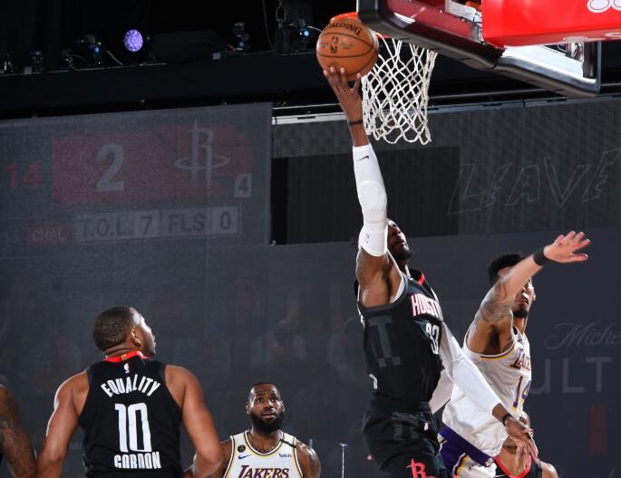 11分+送神龜大火鍋，詹皇首節爆發！湖人單節7記三分，狂贏15分！（影）-黑特籃球-NBA新聞影音圖片分享社區