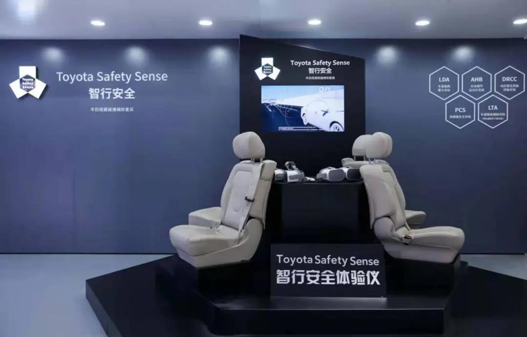 配置与空间该如何抉择？一汽丰田ALLION表示二者都要