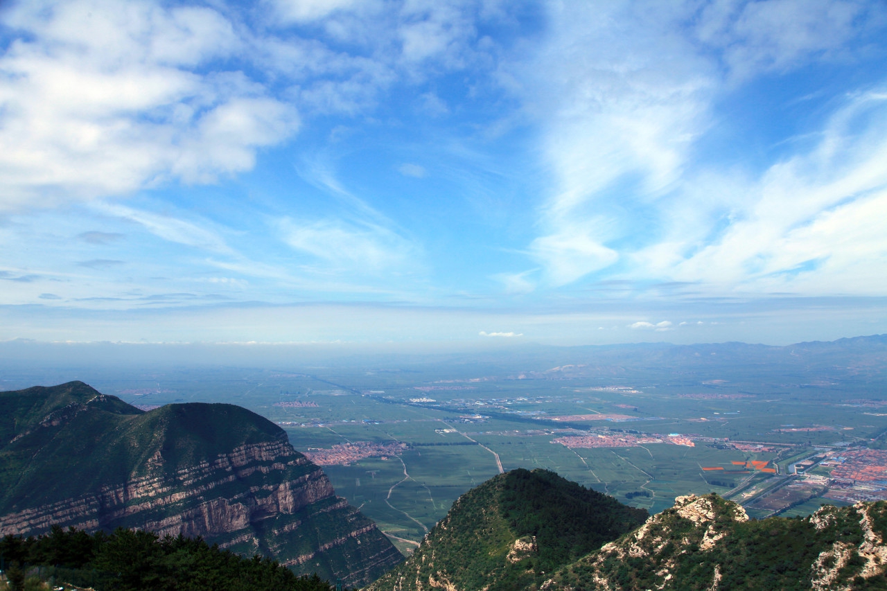 恒山是“五岳”中的北岳，相传八仙之一的张果老在这修行