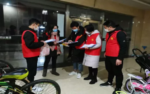 扶贫先扶志，教育要先行，让更多山村儿童接受美育教育——贵州大学 冉诗学