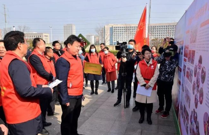 弘扬雷锋精神 践行文明实践