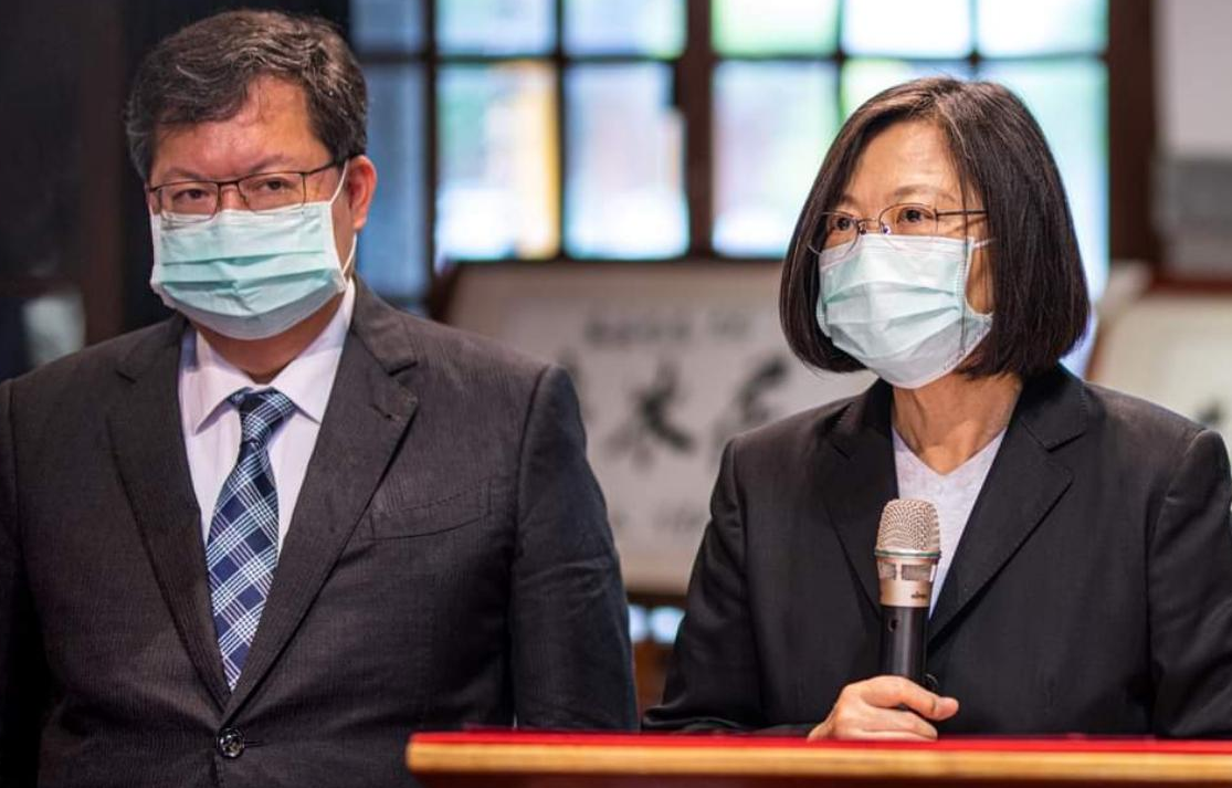 �親美�過頭！ 捍衛台灣民眾利益，卻遭綠營攻擊，這才是�賣台�