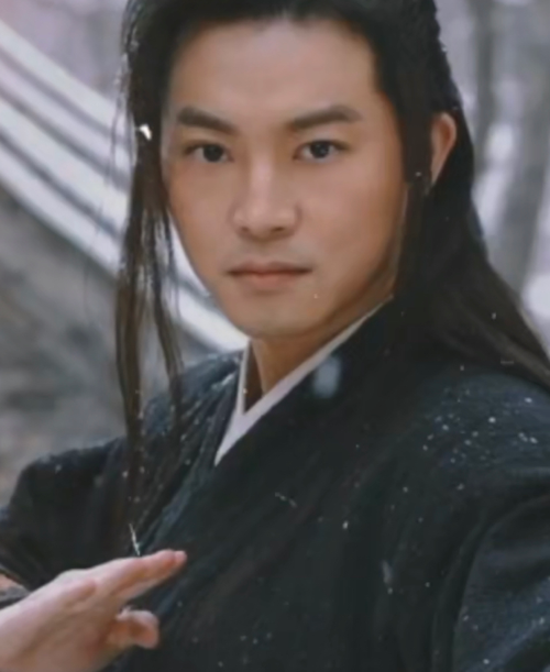 武林外传时隔15年聚首！闫妮有气质姚晨魅惑，不见沙溢王莎莎