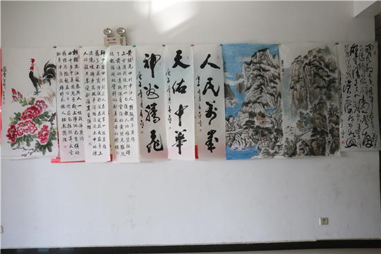 江山美如画·伟业贯乾坤纪念毛泽东同志诞辰127周年书画展开展