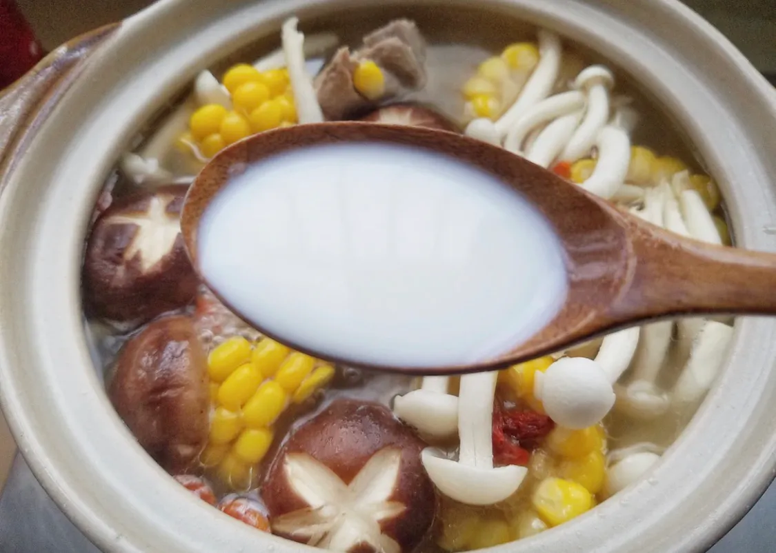 玉米蘑菇骨头汤,超鲜美 美食做法 第6张 玉米蘑菇骨头汤,超鲜美 美食做法 第6张