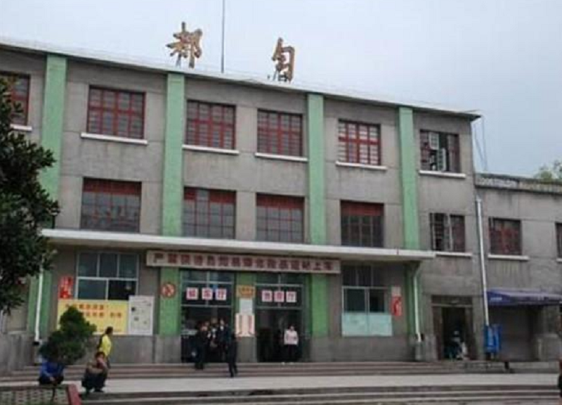 案件回顾：贵州连环奸杀案，作案15起杀14人，被抓后自称：杀人狂魔