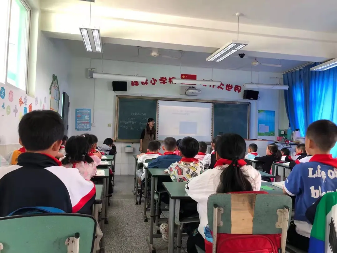 教而不研则浅，研而不教则空丨永兴小学数学教研活动