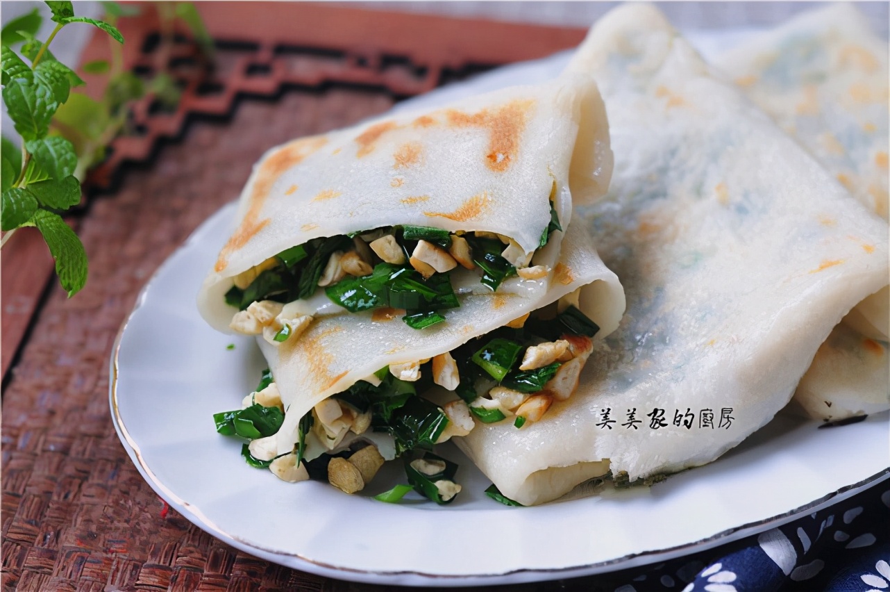 夏天最佳早餐，营养细腻好消化，面糊入锅煎一煎，简单又方便