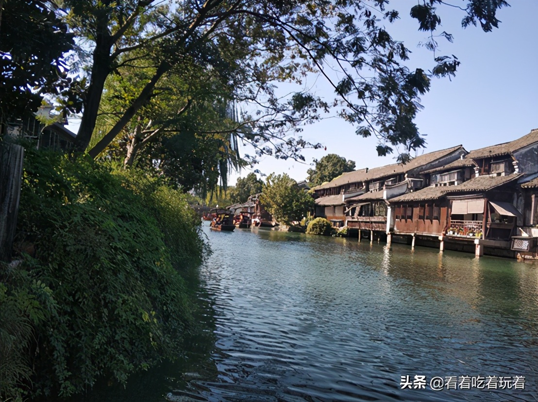 A day trip to Wuzhen and Xinshi ancient towns