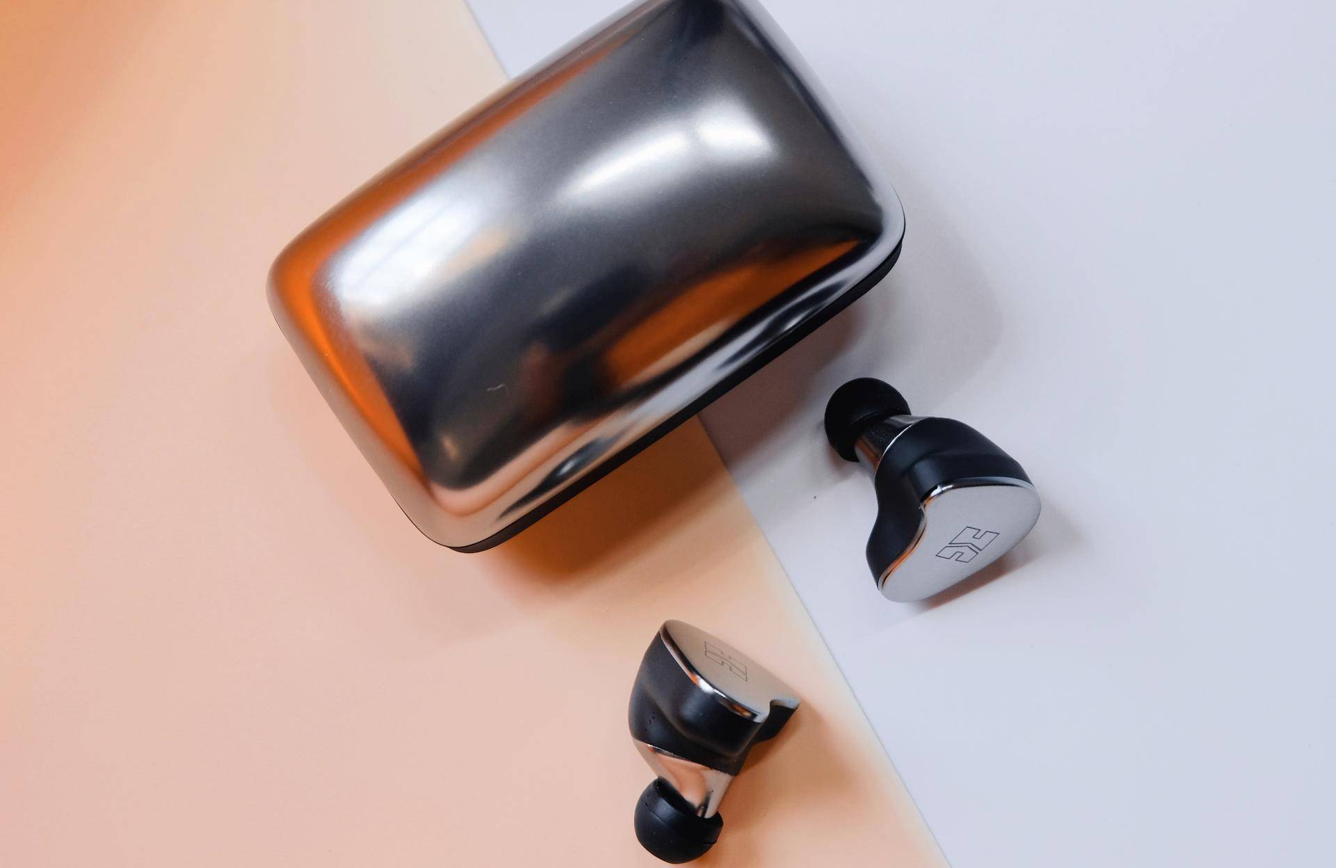 耳放居然塞进来耳机里面？HIFIMAN TWS800 体验
