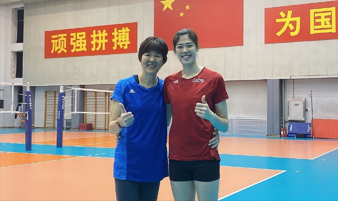 李盈莹发布长文感恩郎平，16岁曾被秘密特招到中国女排师徒结缘