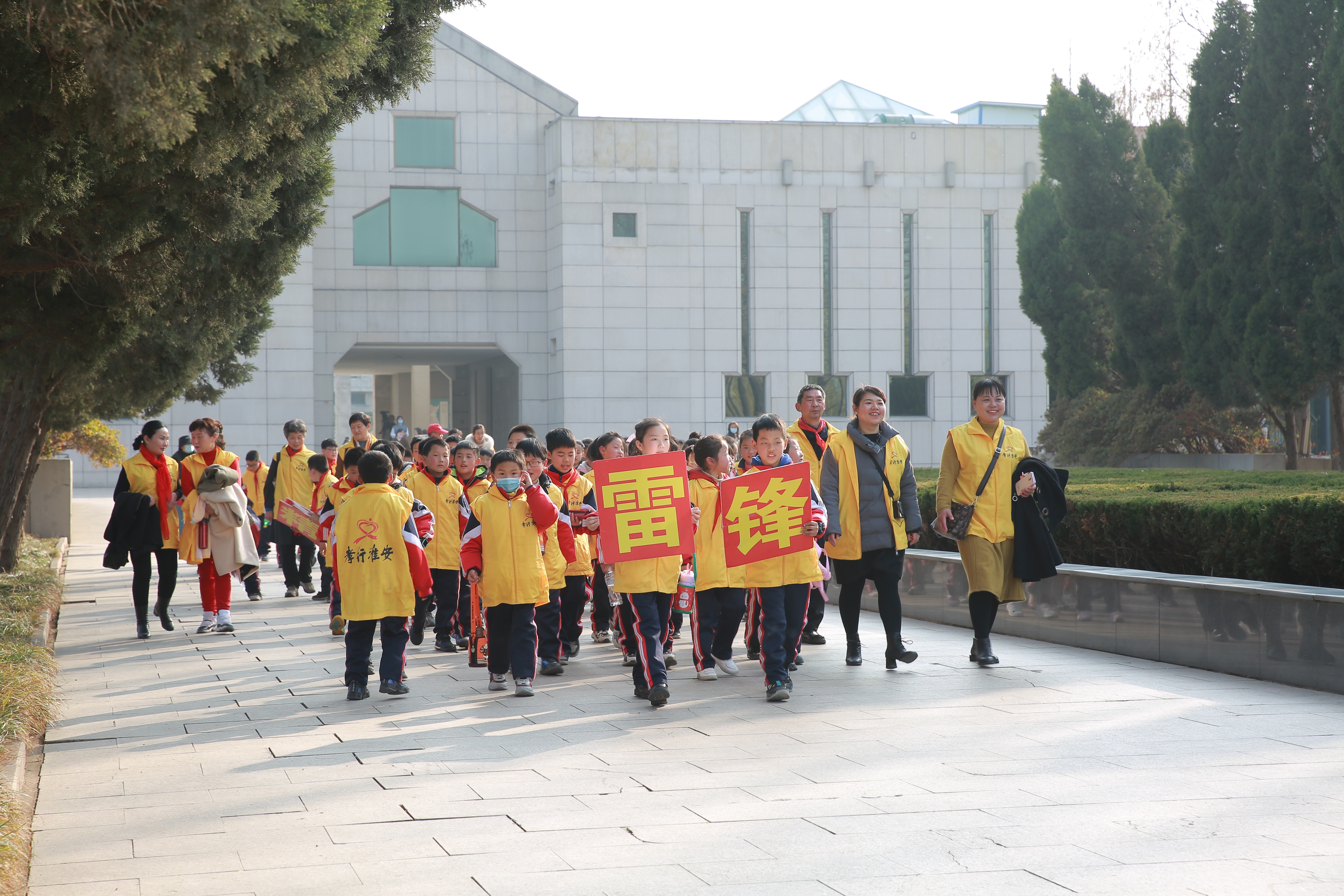 学习雷峰好榜样月活动启动仪式在淮安举行