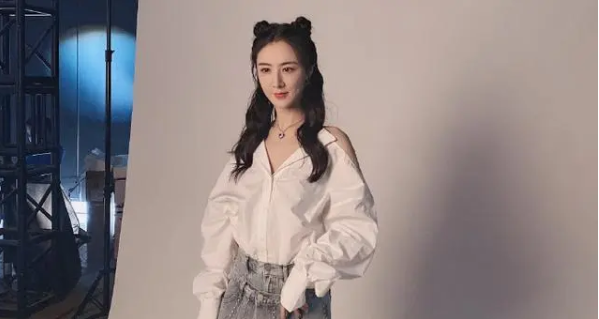 薇娅一年能赚多少钱？郑恺直接问，没想到薇娅