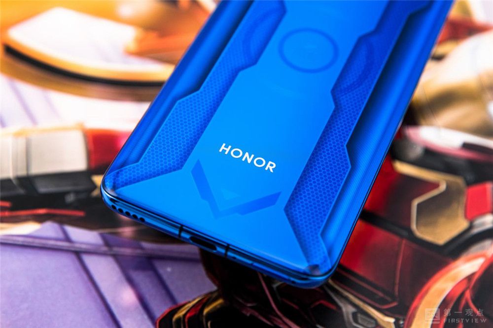 华为荣耀大跌，小米OPPO争第一 2021手机市场是这